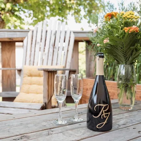 La Maison Des Delices *